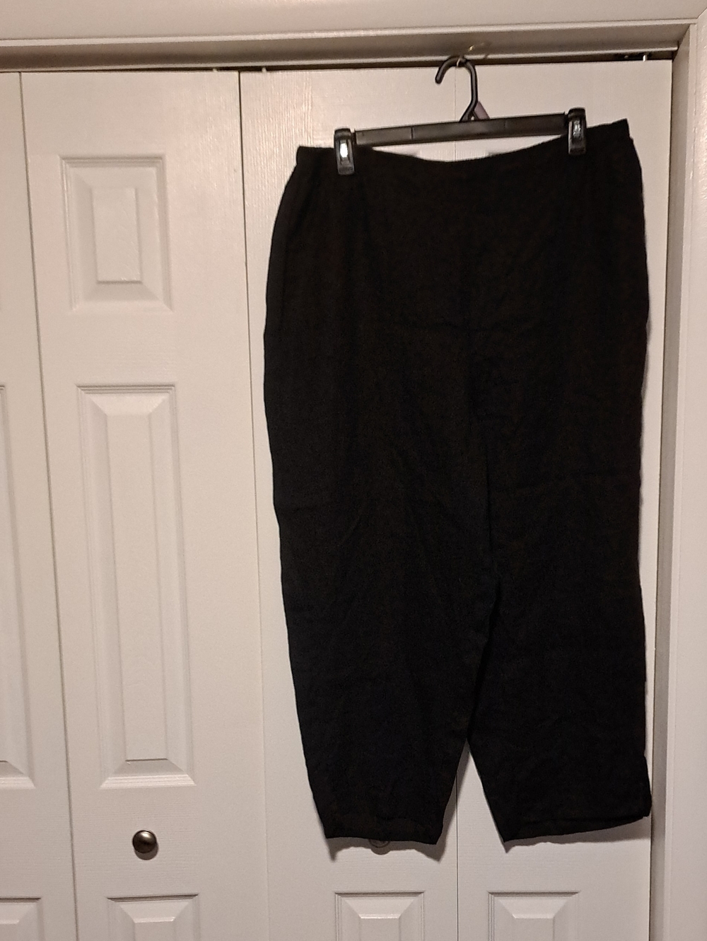 Flax Black Linen Cropped Pants